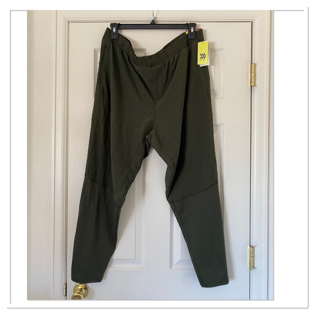 Men’s All In Pants 4 Way Stretch Quick Dry All In Motion Jogger Pants NWT - Picture 2 of 4